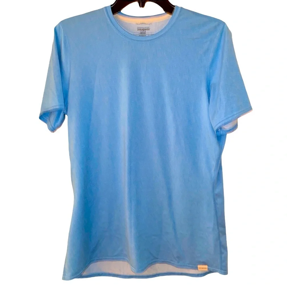 PATAGONIA Light Blue Short Sleeve Athletic Tee Shirt Size Large